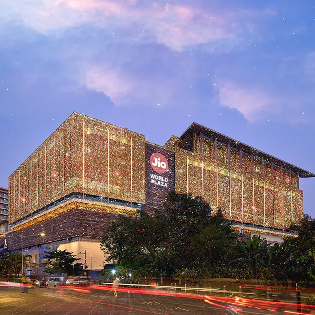 largest mall Jio World Plaza? See the amazing pictures in Mumbai